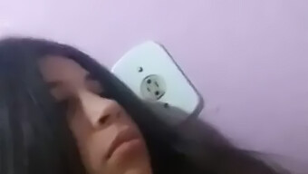 Sessão De Periscópio De 60 Fps Da Latina Adolescente (18+)